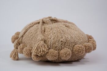 Coussin rond fait main avec pompons en pure laine mérinos - BONBONSI - Kenana Knitters 10