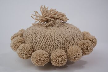 Coussin rond fait main avec pompons en pure laine mérinos - BONBONSI - Kenana Knitters 20