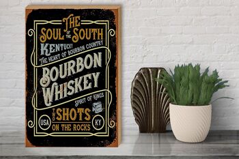 Panneau en bois indiquant des shots de whisky Bourbon de 30 x 40 cm sur des rochers 3