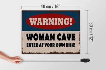 Panneau en bois 40x30cm avertissant les femmes de prendre leurs propres risques 4