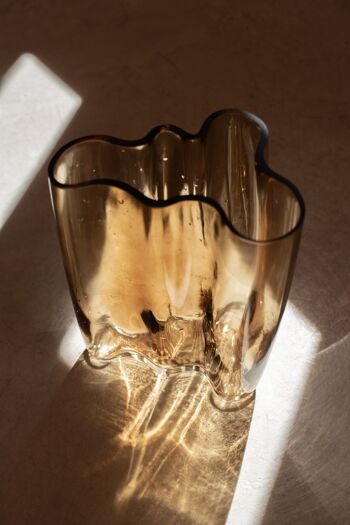 VASE EN VERRE MARRON MARÉES 4