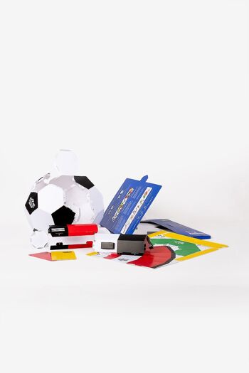 Kit 3D en papier à monter et personnaliser Football 2