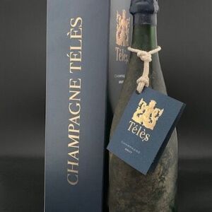 COFFRET CHAMPAGNE Télès, vieilli en mer