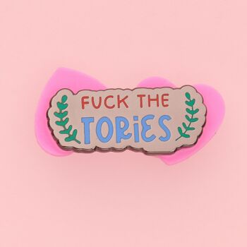 Fuck the Tories Émail Pin 3