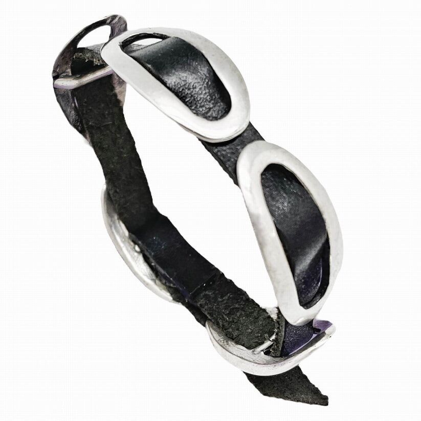 Bracciale in pelle nera con fibbia placcata argento regolabile
