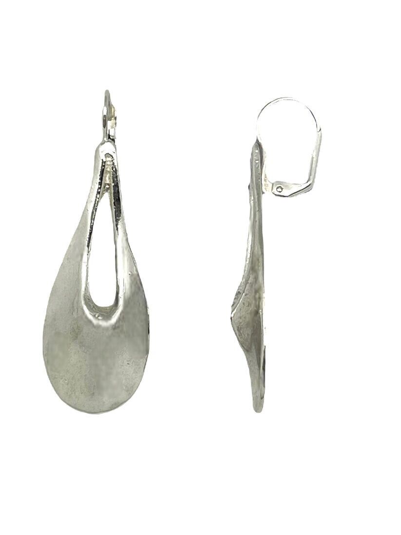 Orecchino a balestra dormiente a goccia placcato in argento definito