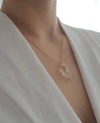 Collier en forme de coeur de graines de moutarde 9