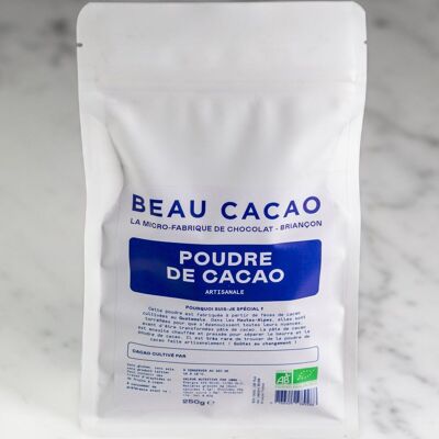 100 % reines Kakaopulver – handgefertigt aus biologischem Anbau