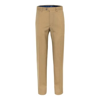 PANTALON HABILLÉ EN LAINE. COUPE RÉGULIÈRE. 1