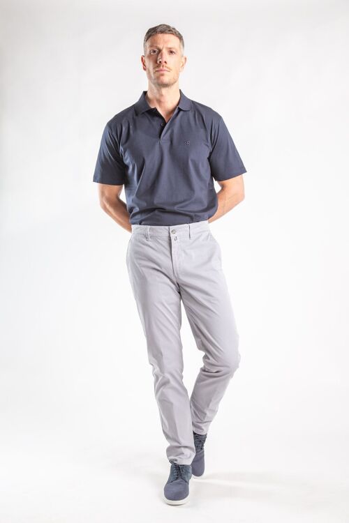 COTTON CHINO, ELASTIC SATIN. REGULAR FIT