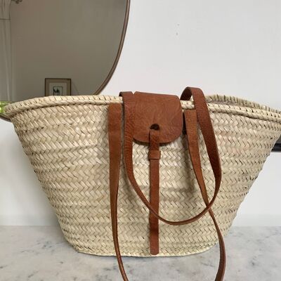 Beach basket for summer with leather handle