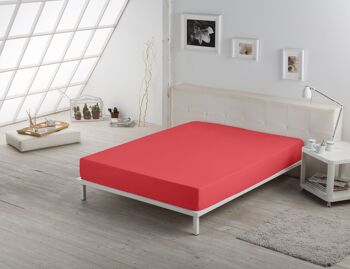 Drap housse réglable rouge - Lit 135/140 (hauteur 28 cm) - 50% coton / 50% polyester - 144 fils. Poids : 115 3