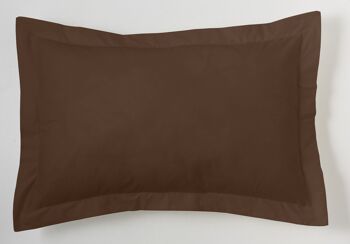 Housse de coussin marron - 50x75 cm - 50% coton / 50% polyester - 144 fils. Poids : 115 1