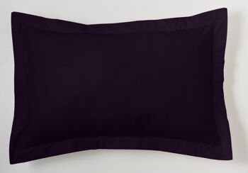 Housse de coussin noire - 50x75 cm - 50% coton / 50% polyester - 144 fils. Poids : 115 1