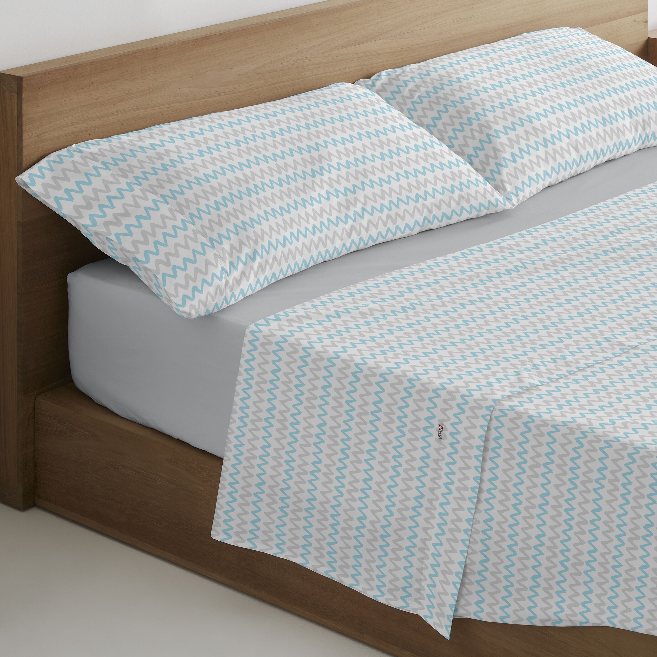 Cloe blue sheet set. 135/140 cm bed. 3 pz