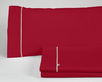 Parure de draps uni bordeaux - Lit 150 (4 pièces) - 50% coton / 50% polyester - 144 fils. Poids : 115 1