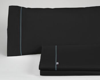 Parure de draps unis noirs - Lit 135/140 (3 pièces) - 50% coton / 50% polyester - 144 fils. Poids : 115 1