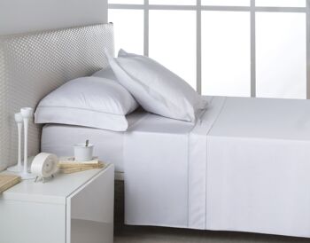 Parure de draps en satin blanc nacré - Lit 105 (3 pièces) - 100% coton - 300 fils. Poids : 118 2