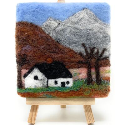 Mini obra maestra: Crafty Cottages - Kit de fieltro de aguja Mountain Cottage
