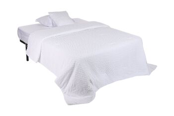 COUVRE-LIT POLYESTER 180X260 REMBOURRAGE 150 G/M² BRODERIE TX210254 1