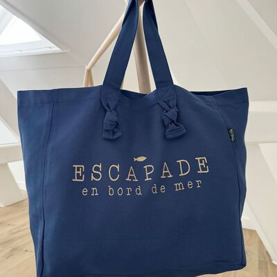 Lily navy tote bag "Getaway by the sea"