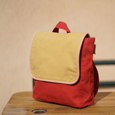 CHILDREN'S RECTANGLE MUSTARD / BRICK BACKPACK