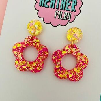 Boucles d'oreilles à paillettes roses et jaunes style années 60 2