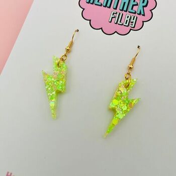 Mini boucles d'oreilles éclair à paillettes vertes et jaunes 2