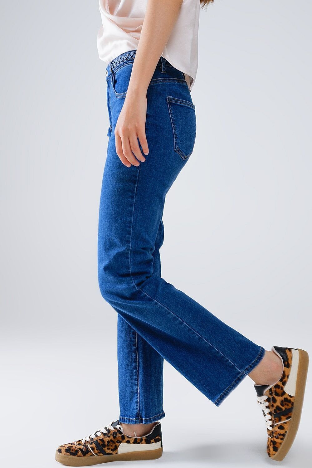 Jeans basic in denim blu scuro con dettaglio treccia in vita