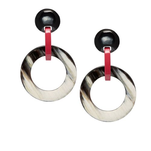 Black natural and Red lacquered round link earrings