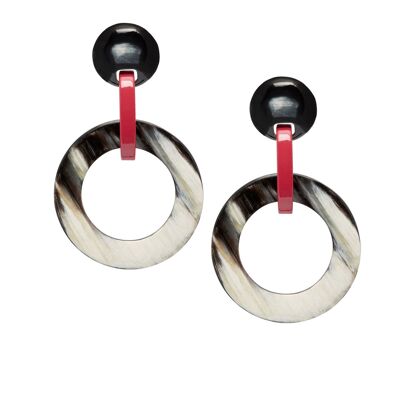 Black natural and Red lacquered round link earrings