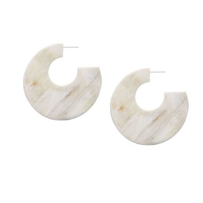 Boucle d'oreille créole en forme de corne de buffle plate naturelle blanche