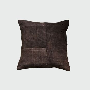 Vintage Throw Pillow in Brown 1