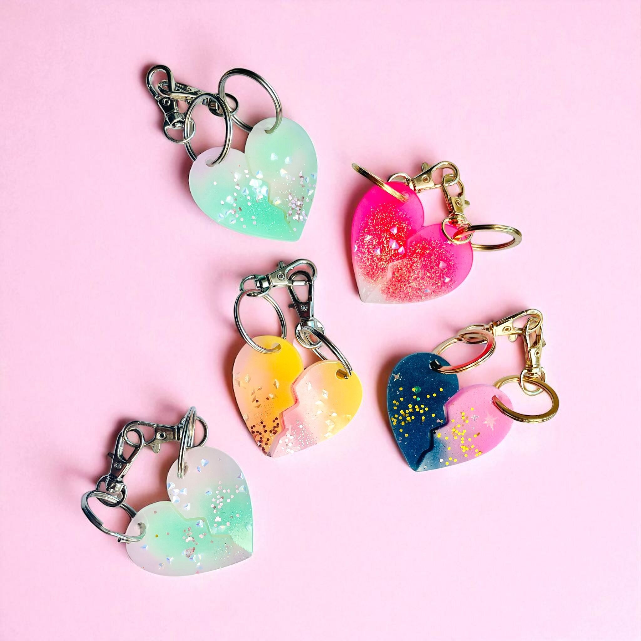 Freundschaftsherz-Schlüsselanhänger, Herz zum Teilen, Geschenk für Freundin, Mama, Geliebte (MIX-Farben)