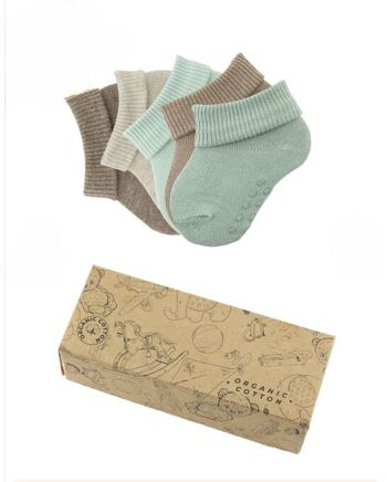 Un lot de cinq chaussettes unisexes en coton biologique dans des tons naturels 5