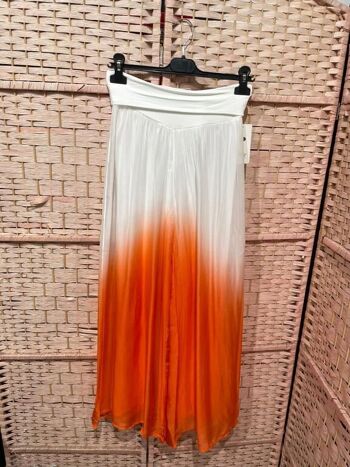 Jupe pantalon longue en soie pour femme avec un design coloré. B2B 1