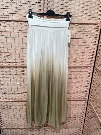 Jupe pantalon longue en soie pour femme avec un design coloré. B2B 7