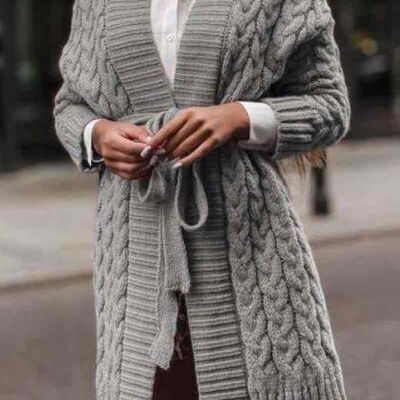 Gilet en maille avec une ceinture - 