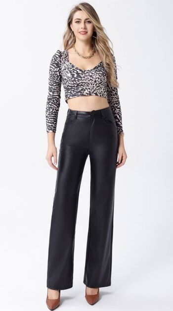 Pantalon large en simili cuir - P801 1