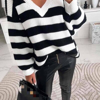 Maglione scollo a V a righe - 87105cammello