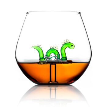 NESSIE DANS UN VERRE 1