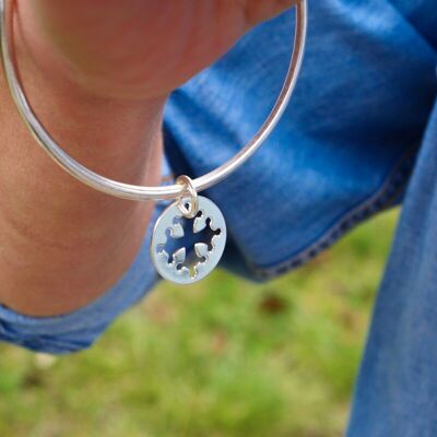 Fine Occitane Cross bangle