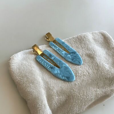 Aqua barrette