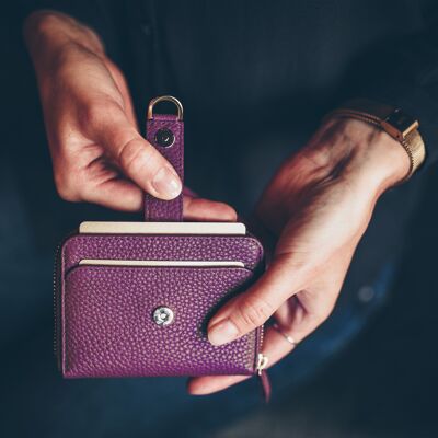 BELGRAVIA Leather Zipper Wallet with RFID Blocking (Violett)