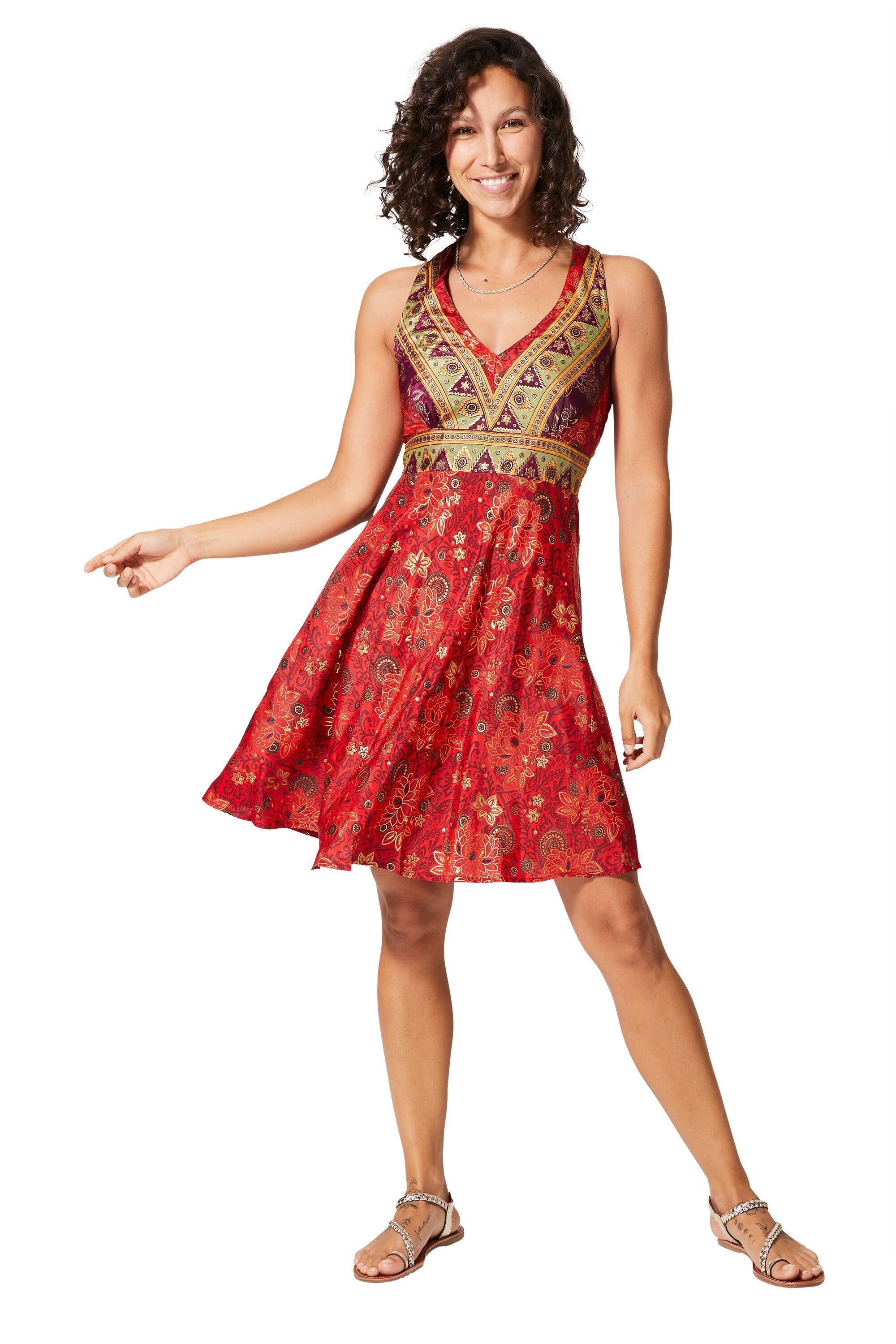 KURZES SOMMERKLEID MIT RAUTENRÜCKEN UND GOLDMUSTER RLIP2005L