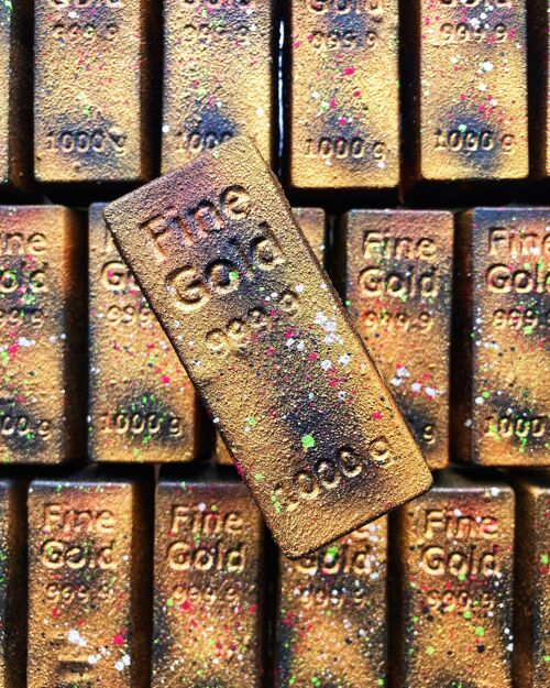 Glittery Fine Gold Bath Bomb