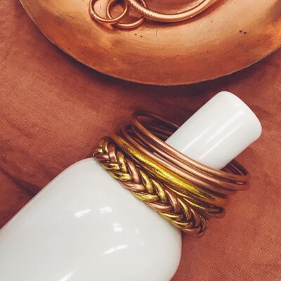 Offizielle Marke – buddhistisches Armband aus geflochtenem Gold/Kupfer
