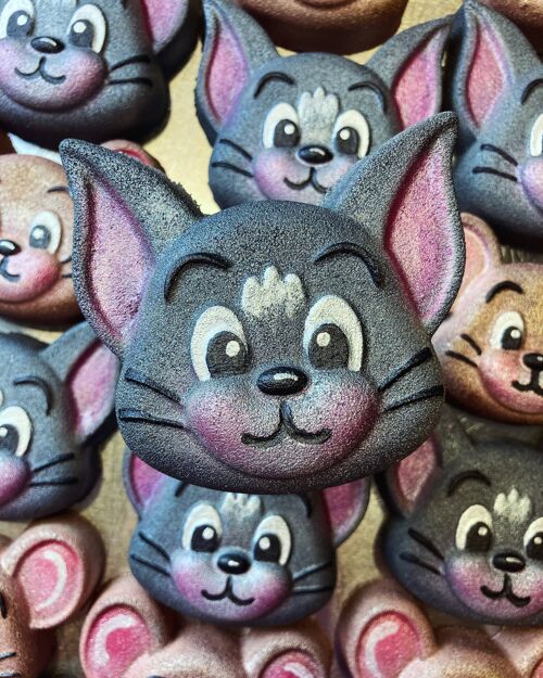 Cute Grey Cat Bath Bomb