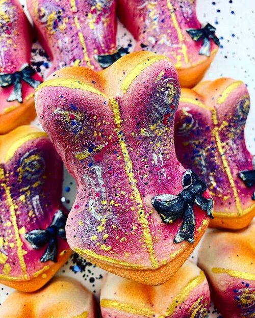 Stunning Corset Bath Bomb