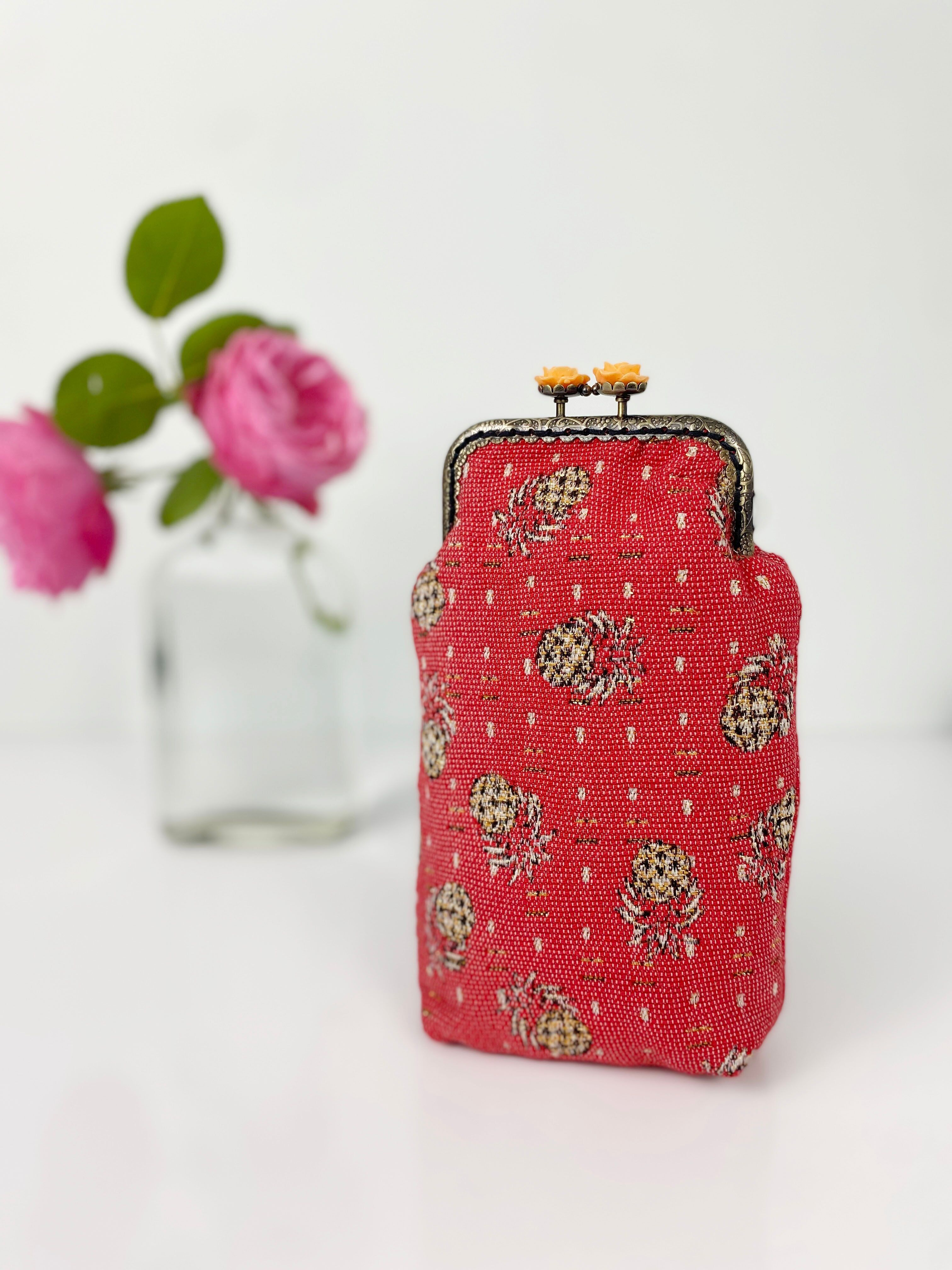 Brillenetui PINEAPPLE aus Jacquard im Retro-Stil